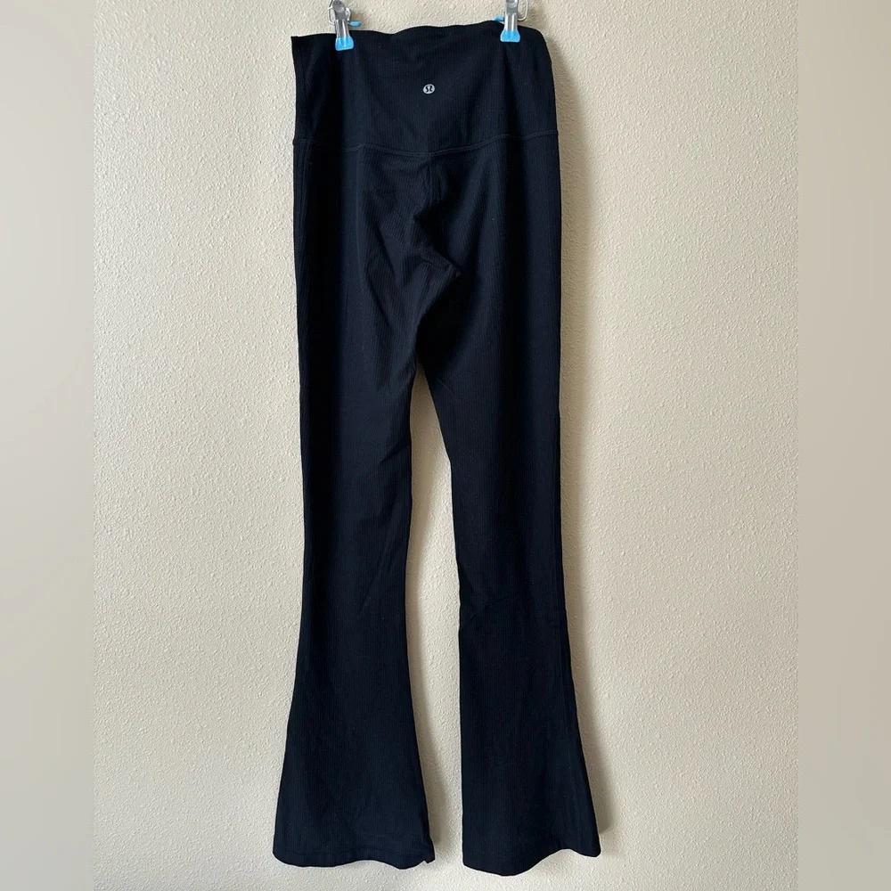 Lululemon Black Flared Leggings - Picture 4 of 4